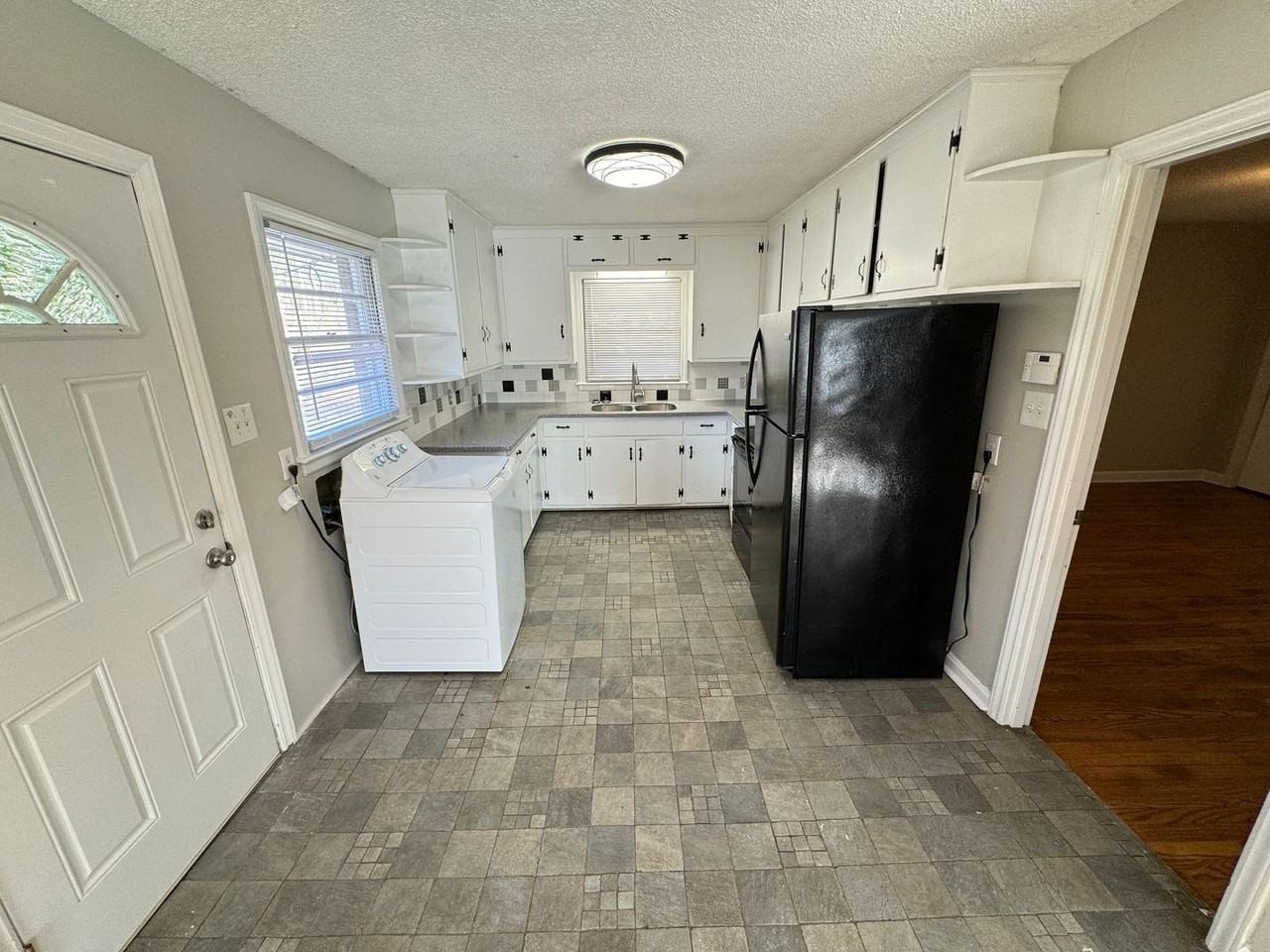 2003 Aiken Ave - Photo 5 of 16