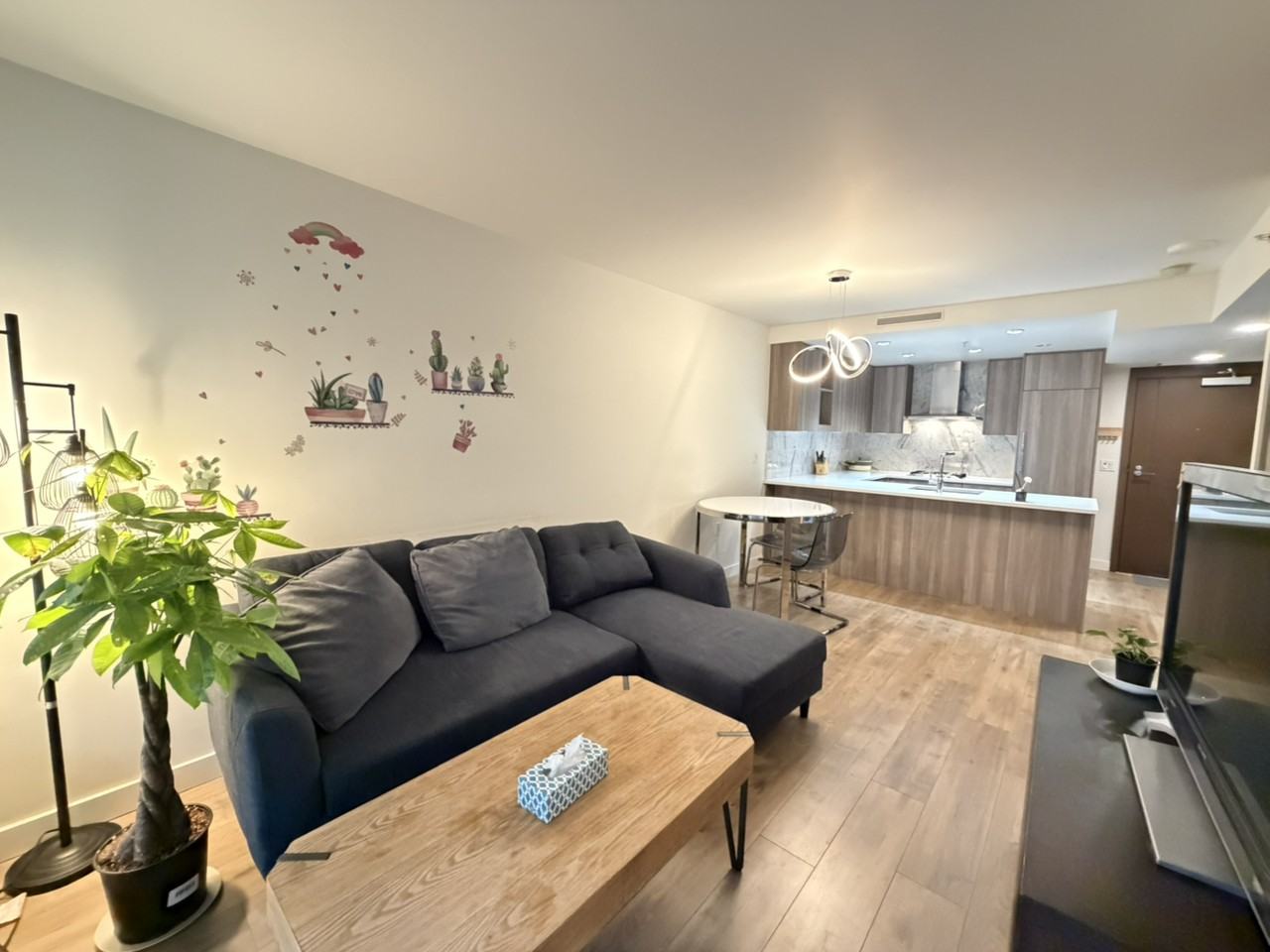 455 SW Marine Dr - Photo 6 of 16