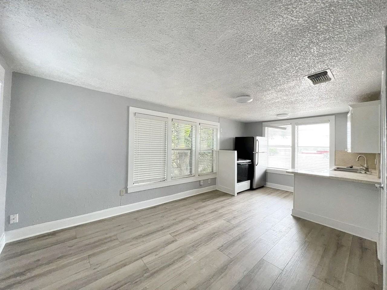 5637 Birchman Ave - Photo 4 of 17