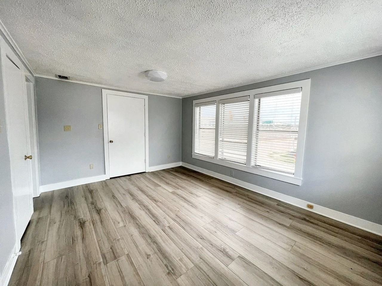 5637 Birchman Ave - Photo 7 of 17