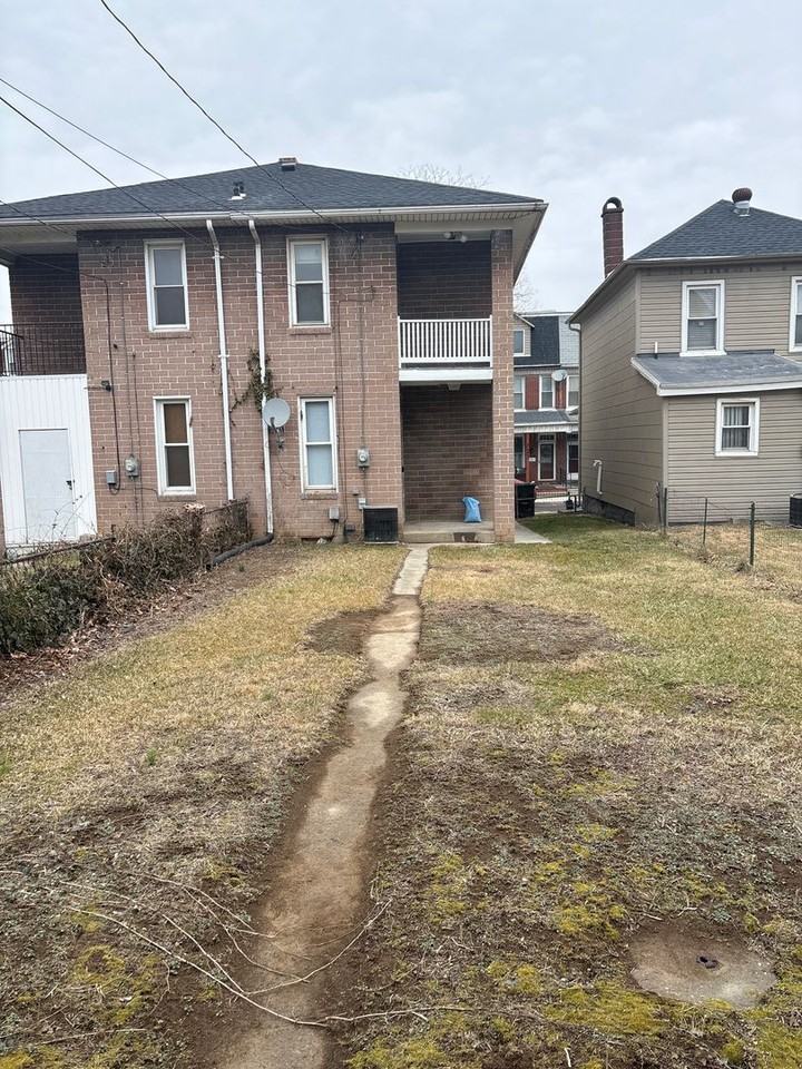 722 Manchester St - Photo 4 of 13