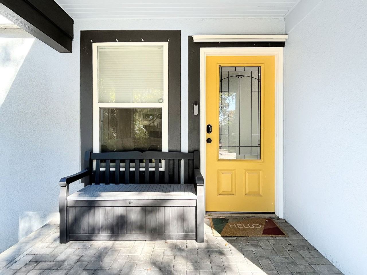 908 E Cayuga St - Photo 2 of 20