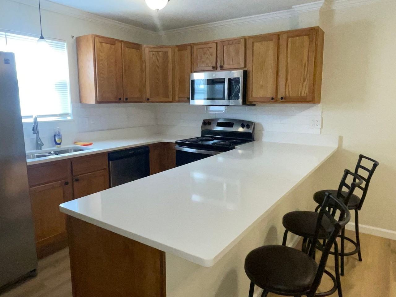 63 Lori Ln - Photo 3 of 17