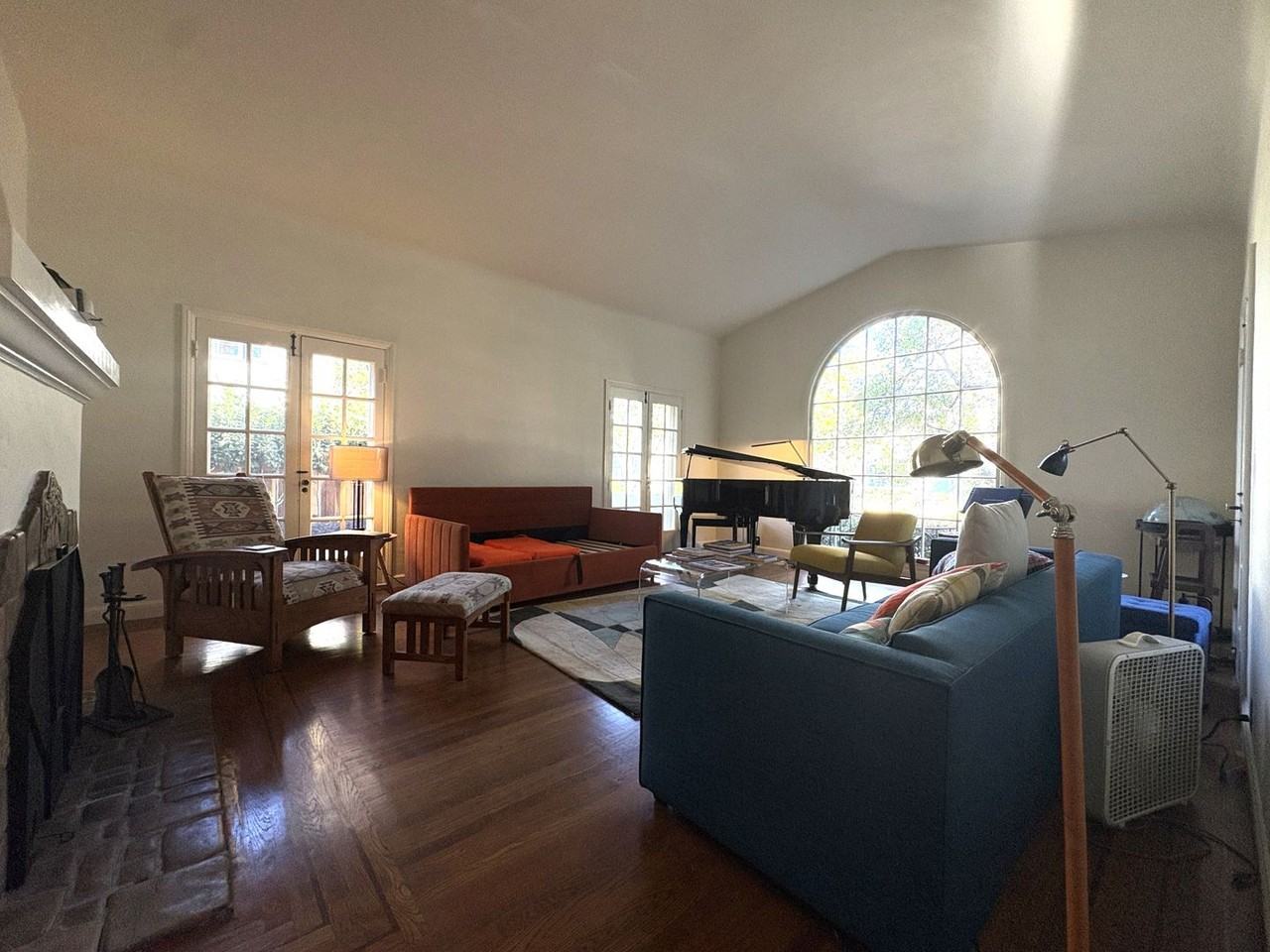 1560 Castilleja Ave - Photo 5 of 35