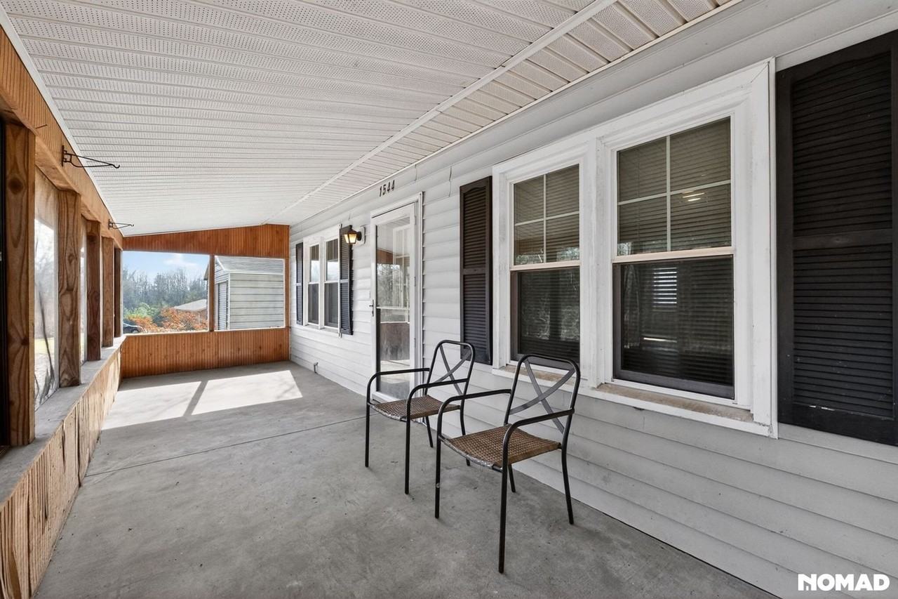 1544 31st Street Ct Se - Photo 3 of 33