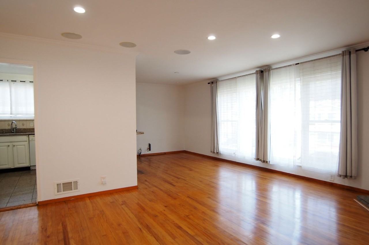 260 Catalina Ave - Photo 5 of 22