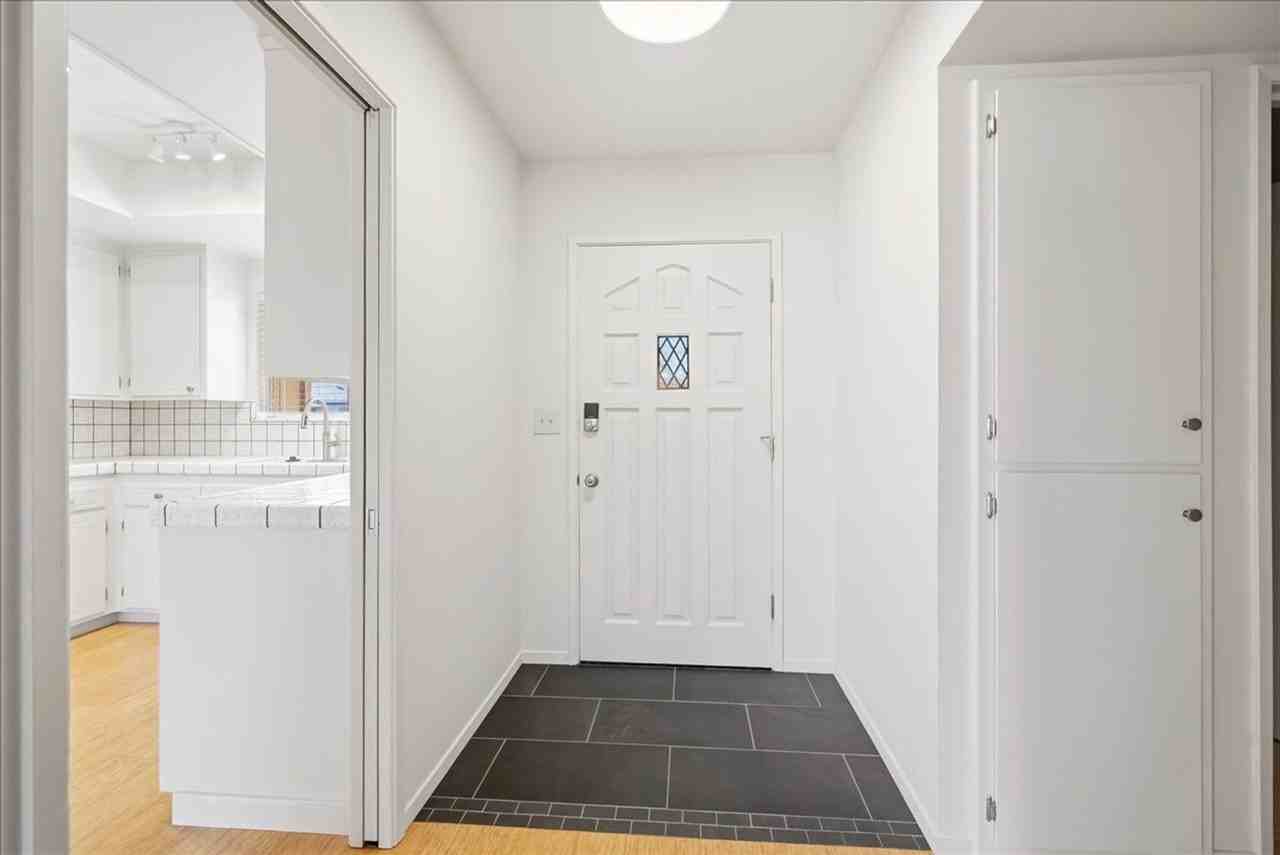 3817 Breuner Ave - Photo 3 of 17