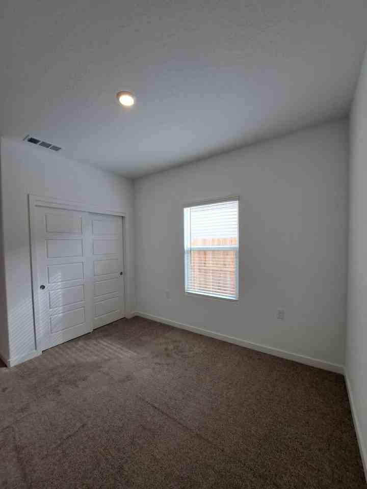 7395 W Donner Ave - Photo 5 of 12