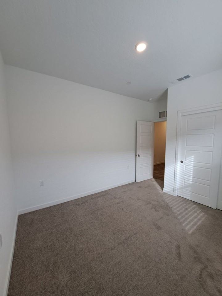 7395 W Donner Ave - Photo 6 of 12