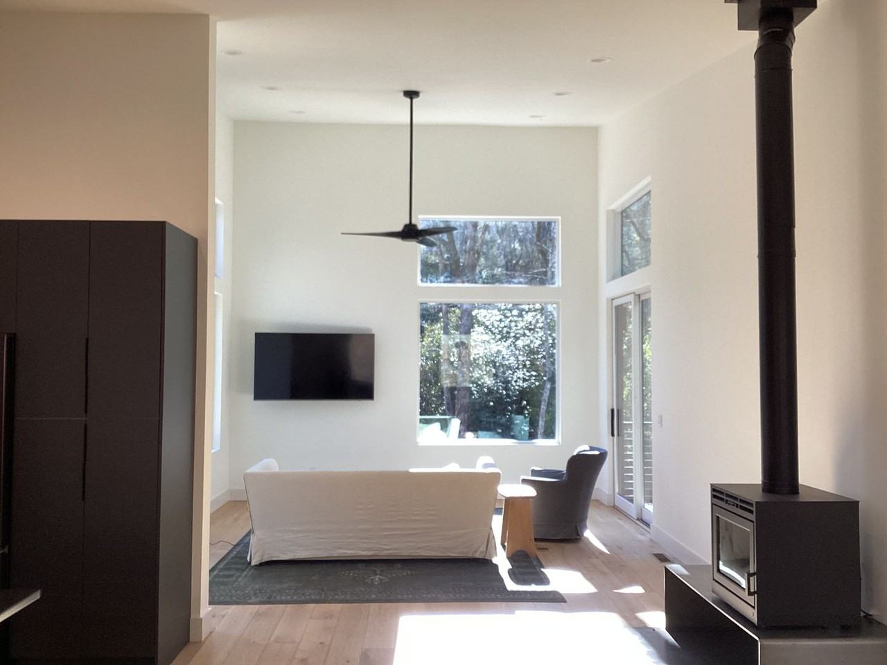 170 Mountain Laurel Ln - Photo 3 of 34