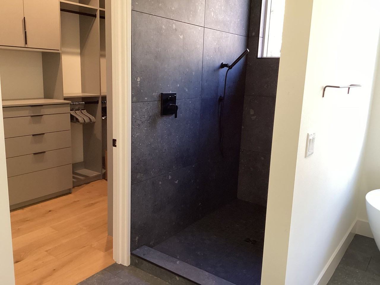 170 Mountain Laurel Ln - Photo 7 of 34