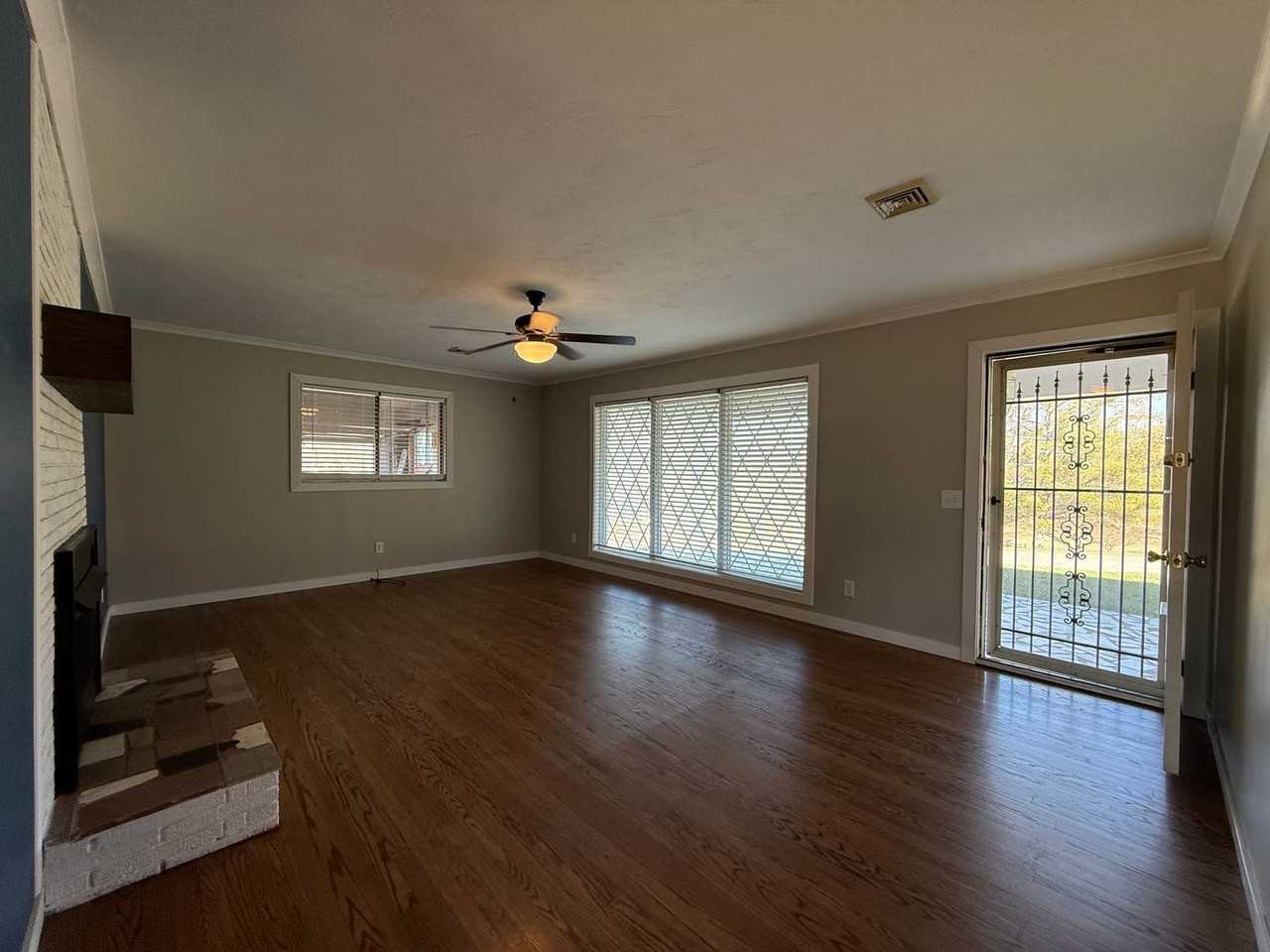 370 Sunnyside Loop - Photo 7 of 35