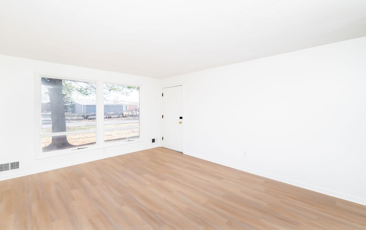 2428 Weber Ln - Photo 7 of 50