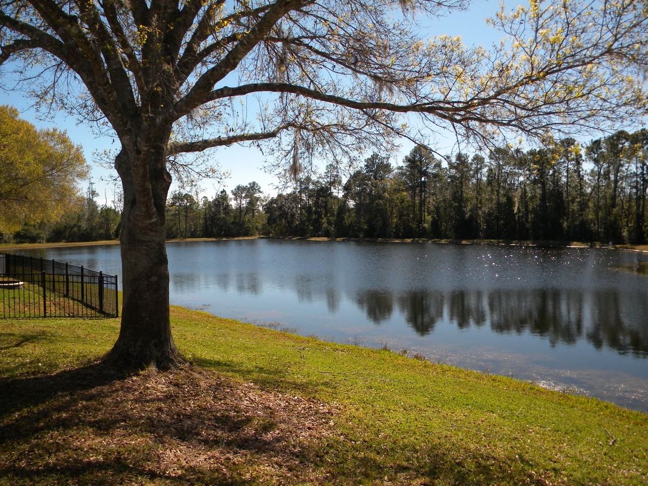 18221 Corner Meadow Cir - Photo 4 of 41