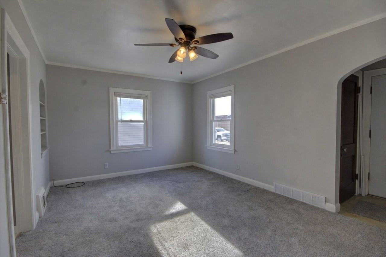 1928 2nd St - Photo 4 of 20