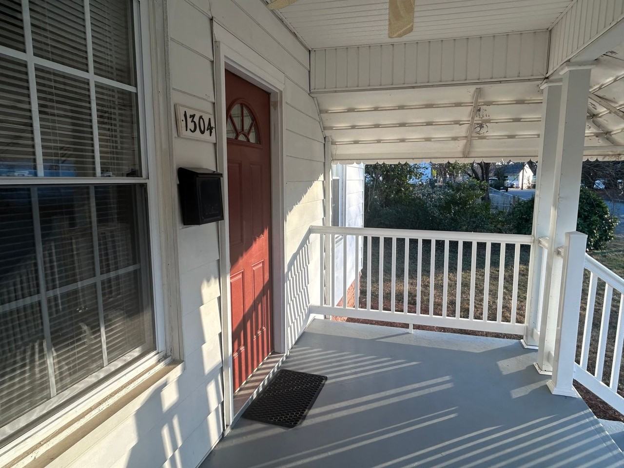 1304 Bogart St - Photo 2 of 16