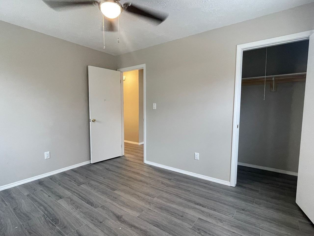 2043 S Sagamont Ave - Photo 7 of 16