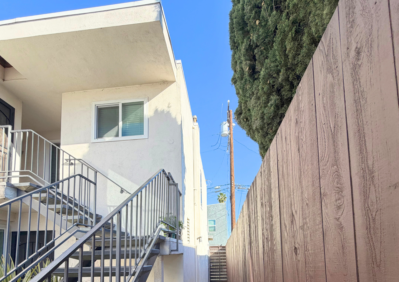 4515 Bancroft St #1 - Photo 7 of 16