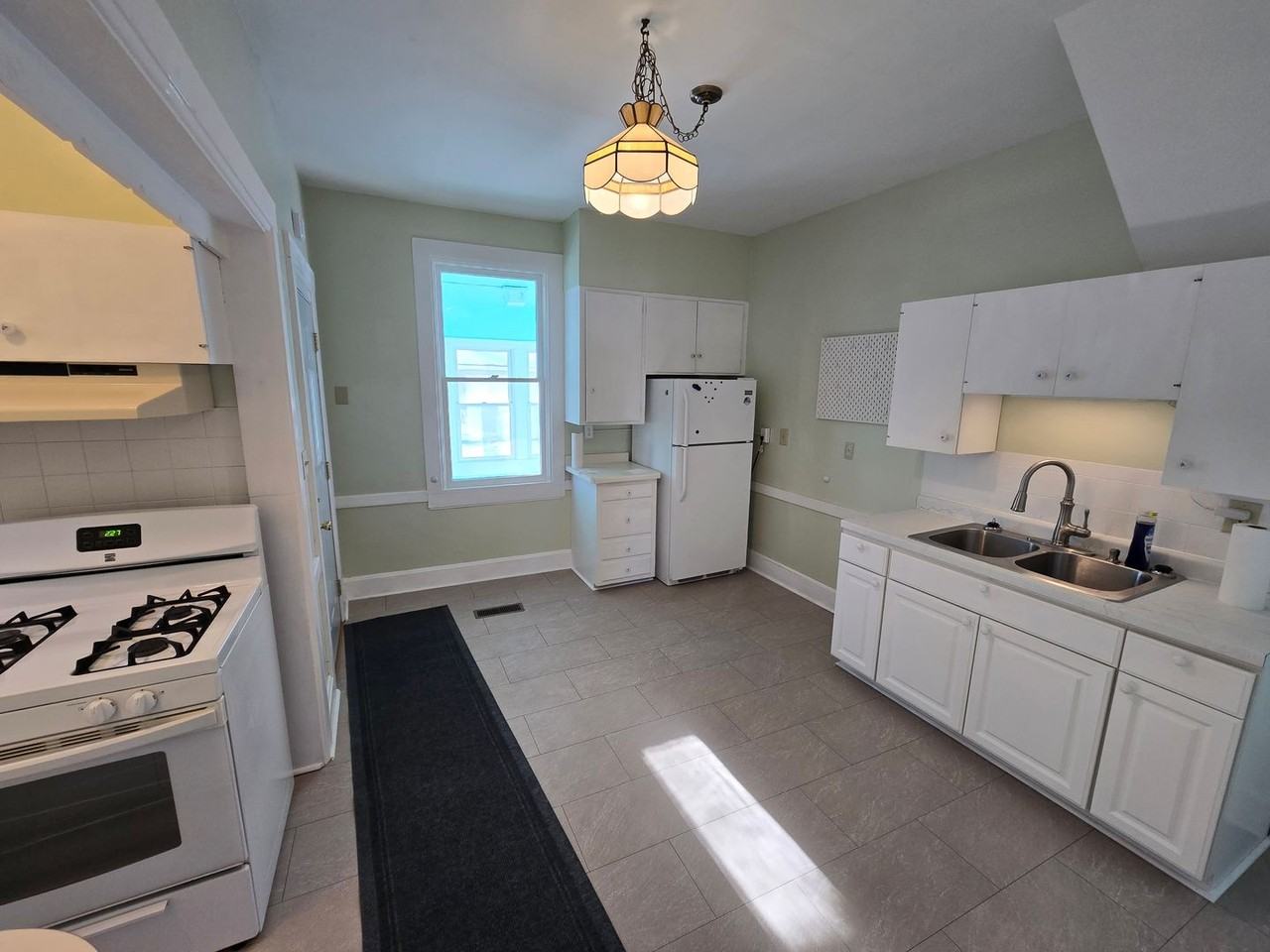 361 W Chestnut St - Photo 4 of 14