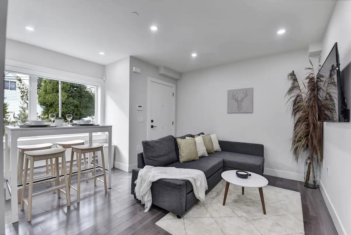 Clive Ave & McHardy St - Photo 2 of 21