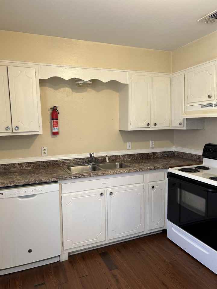 280 Central Ave #106 - Photo 5 of 35