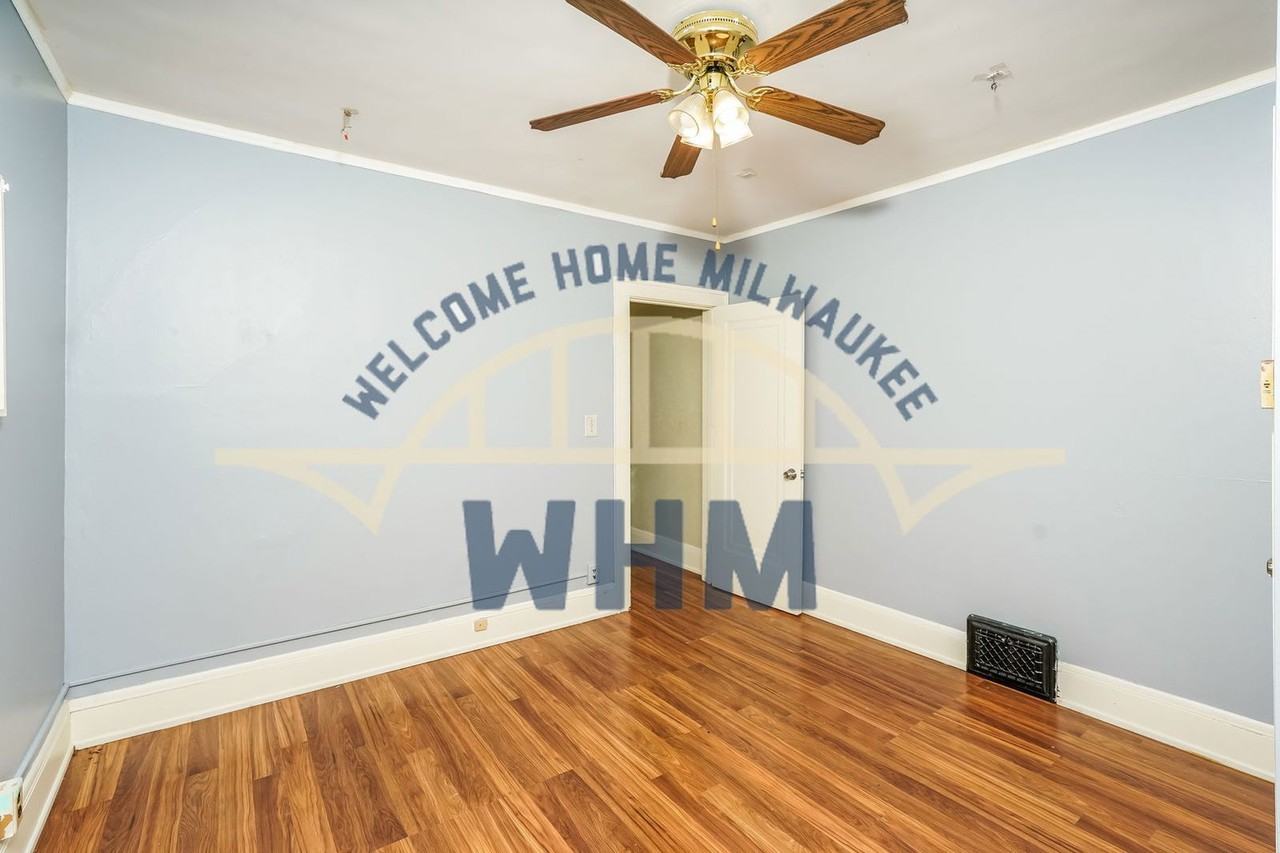 2577 N 52nd St - Photo 5 of 14