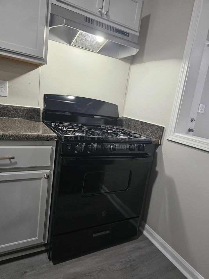 3046 Embry Way Se - Photo 7 of 25