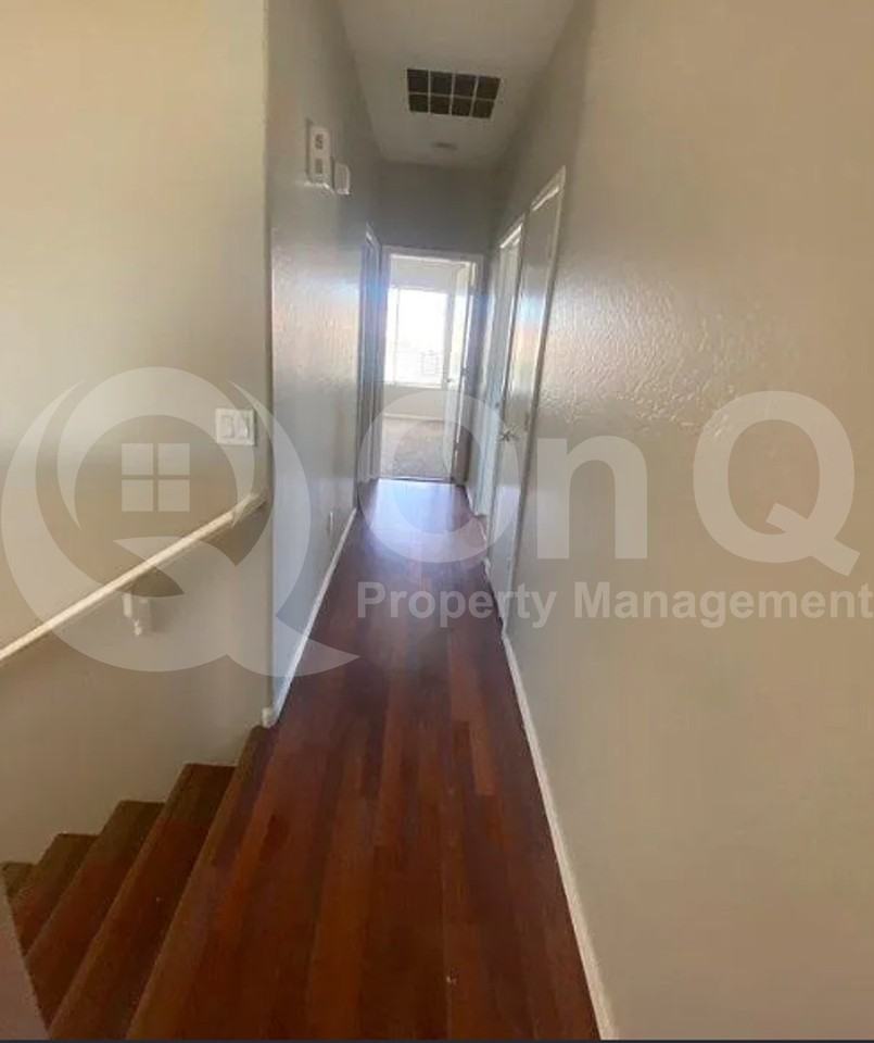 9012 W Hess St - Photo 5 of 8