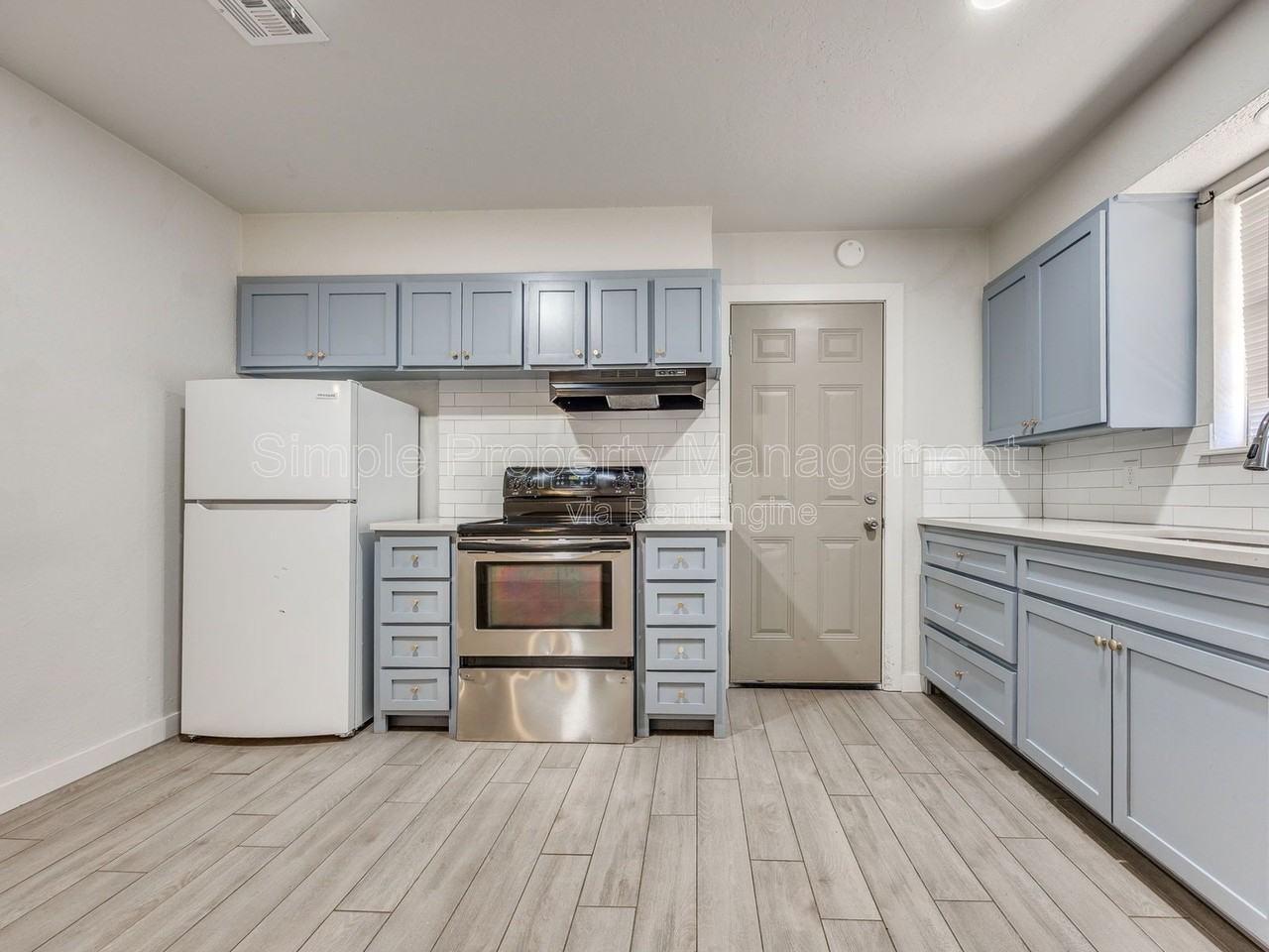 2207 Donna Dr - Photo 5 of 12