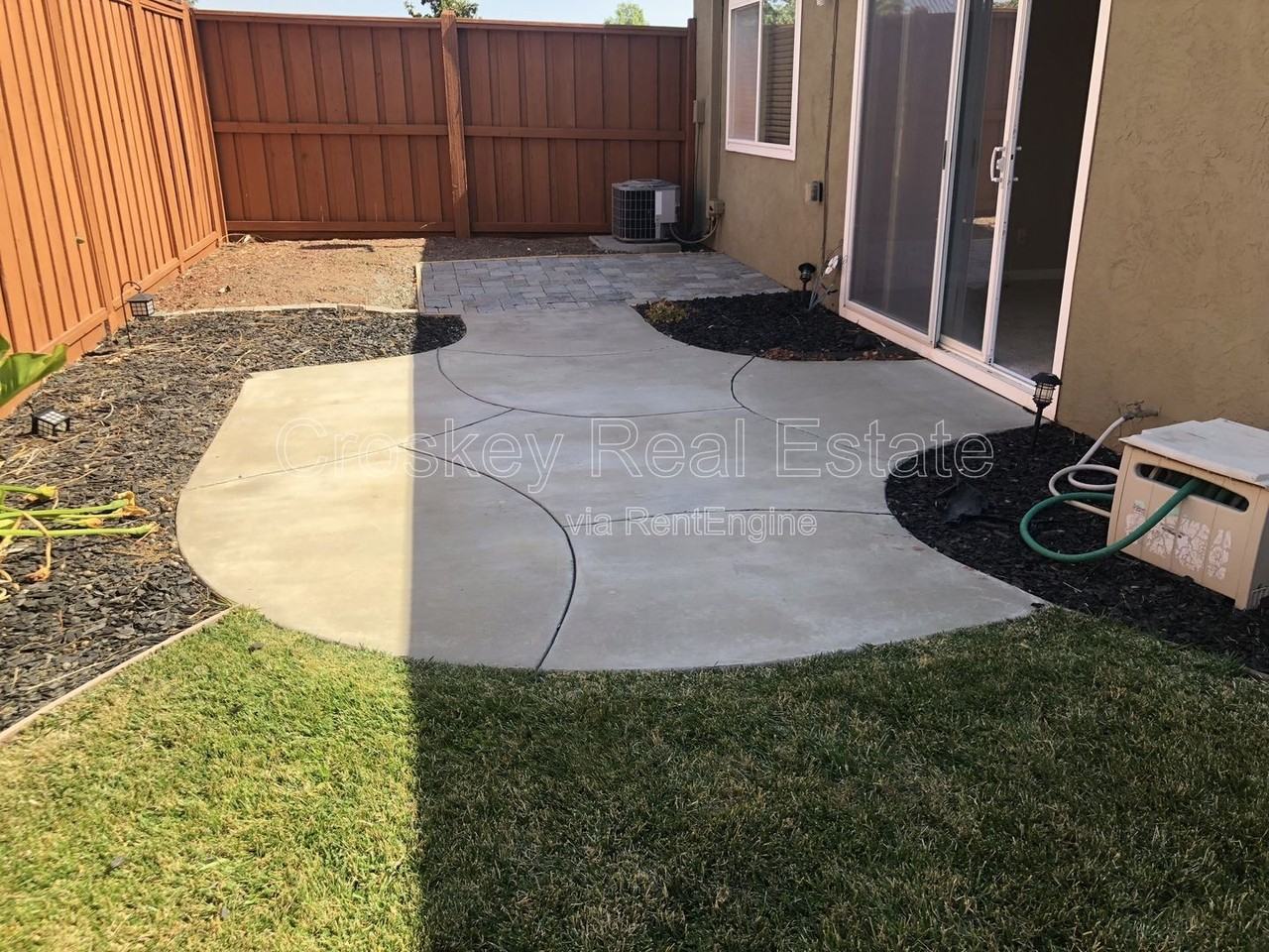 3100 Hemlock St - Photo 3 of 12