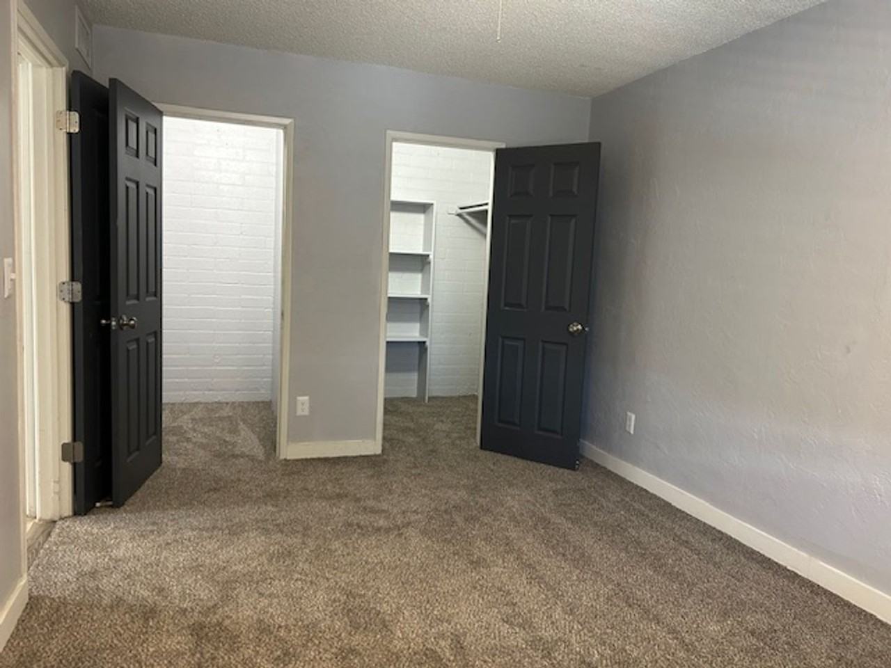 2350 E Water St #B203 - Photo 6 of 12