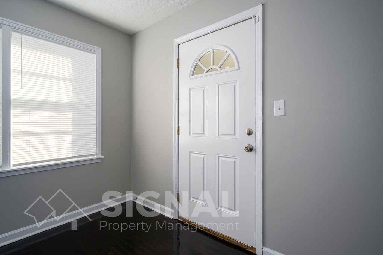 504 Annie Laura Dr - Photo 5 of 24