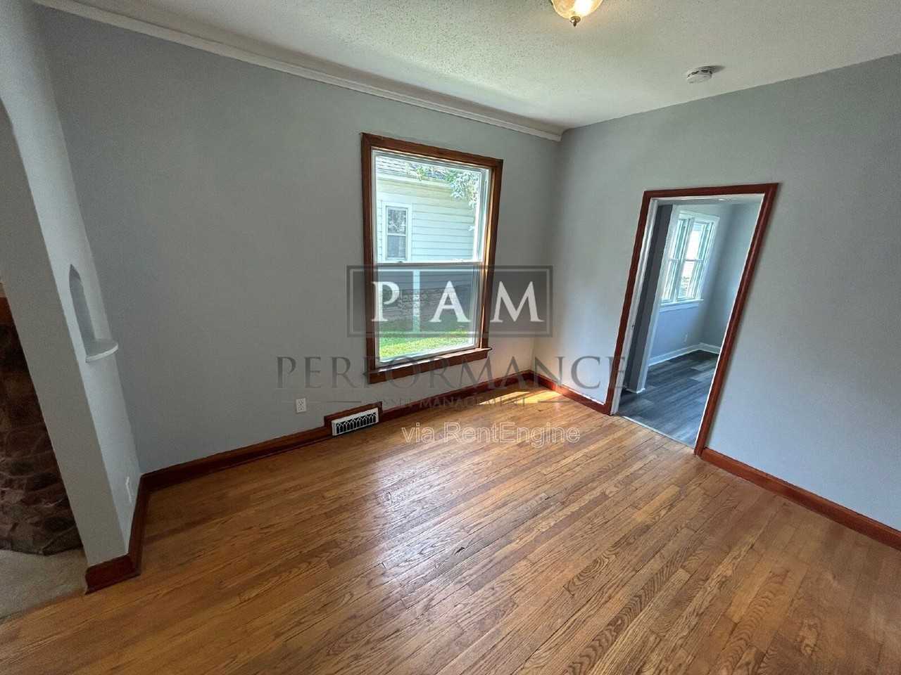 3269 S New York Ave - Photo 4 of 15