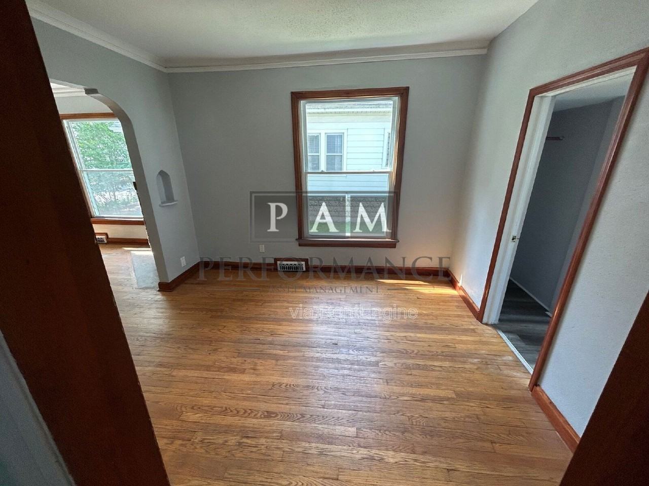 3269 S New York Ave - Photo 5 of 15