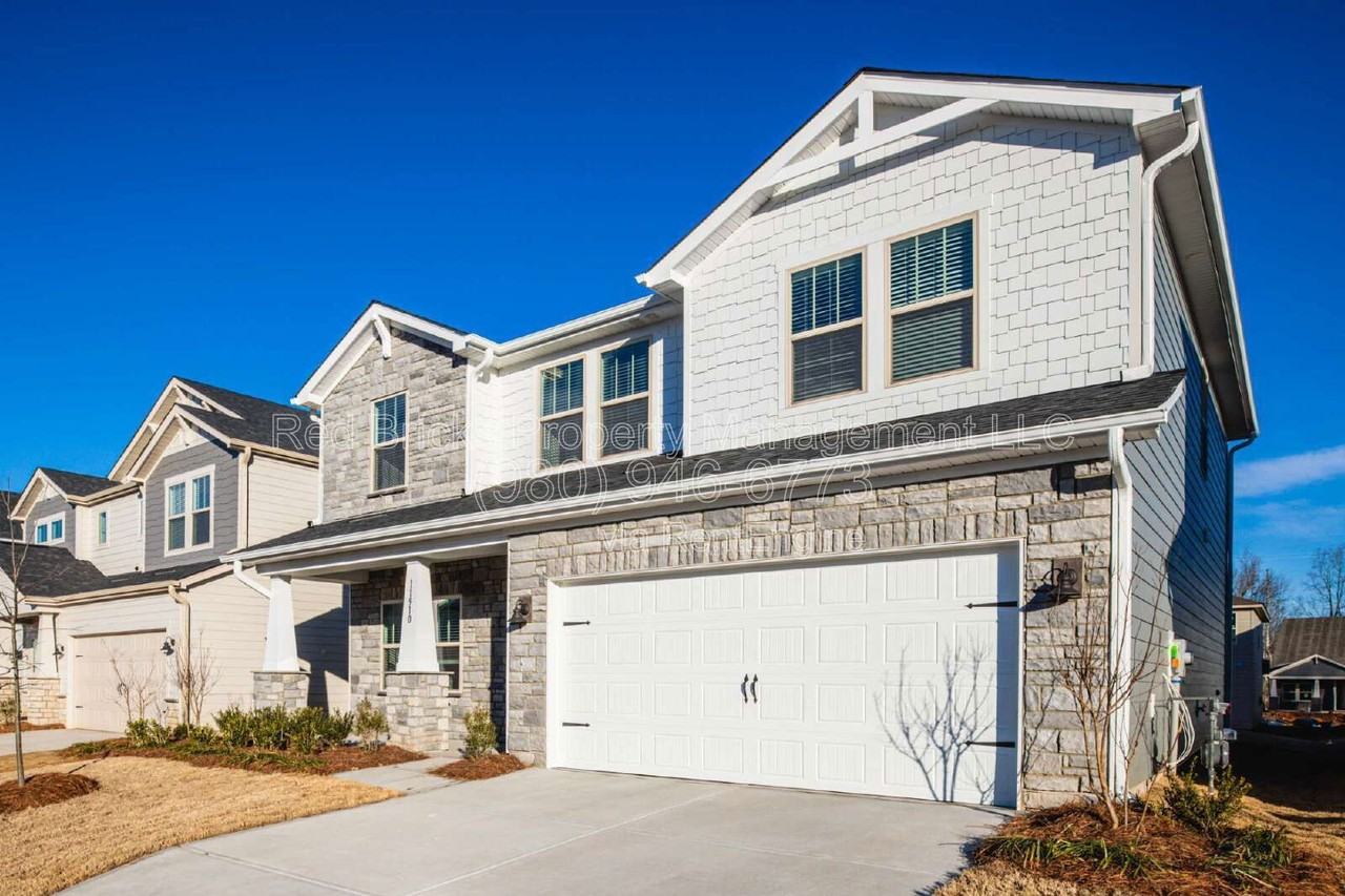 11910 Silverheel Ln - Photo 2 of 44