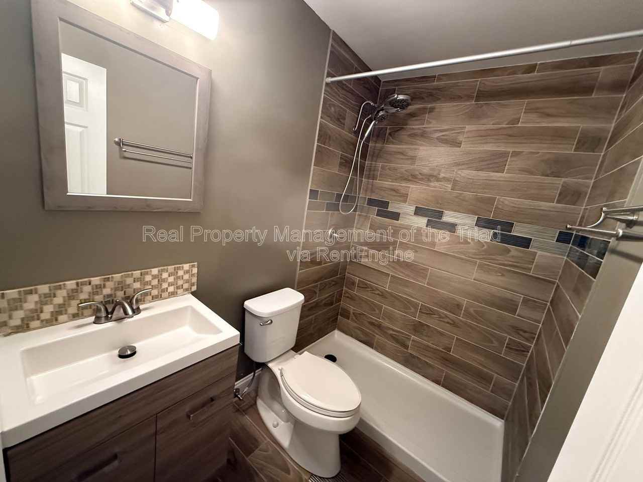 1319 Glen Raven Ct - Photo 7 of 19