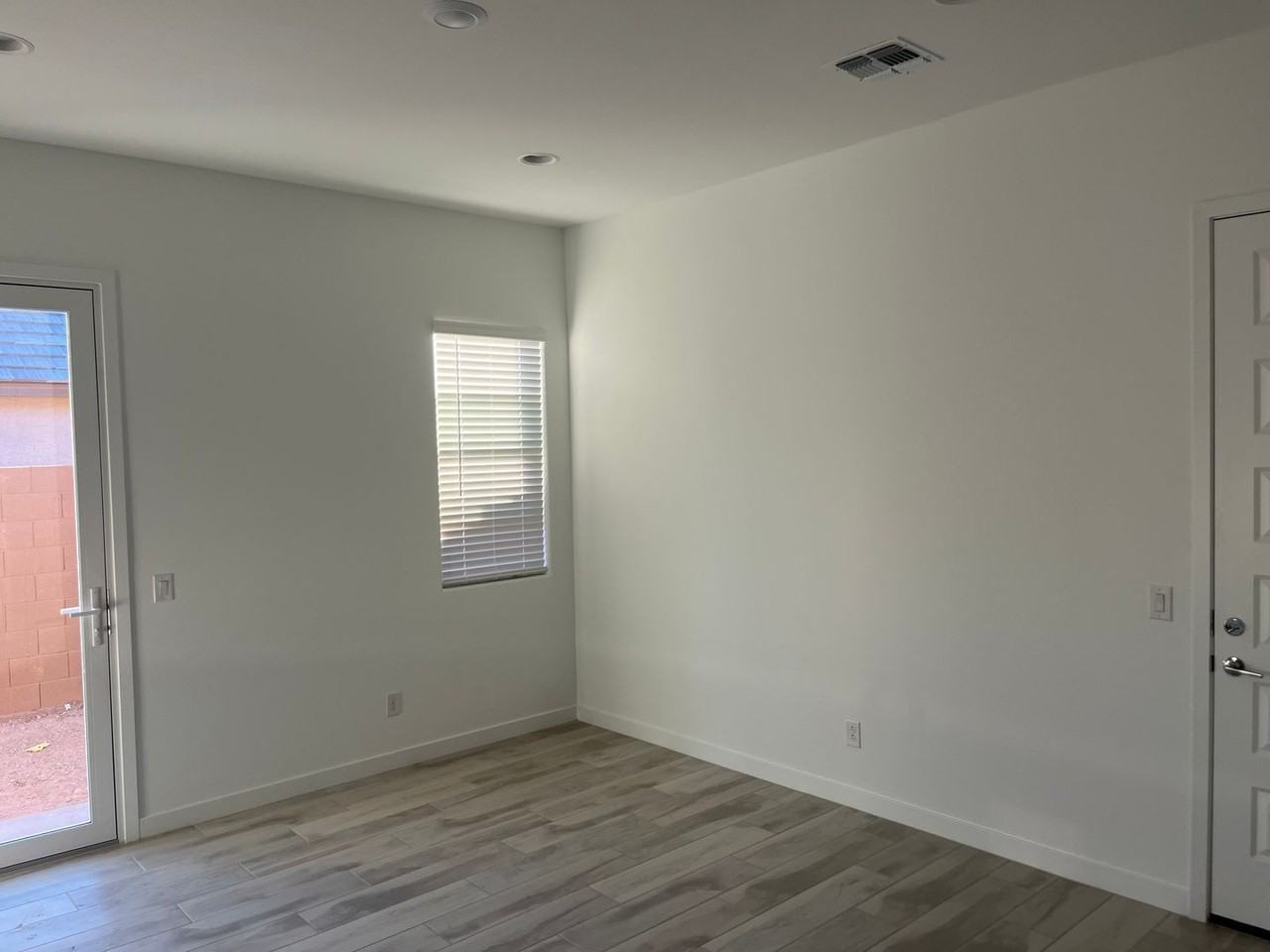 3517 S 176th Dr - Photo 6 of 10