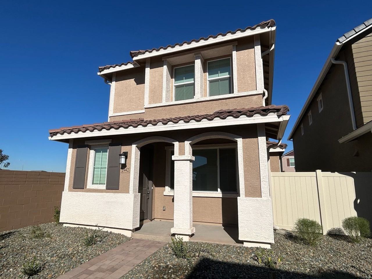 2942 N 98th Ln - Photo 3 of 26