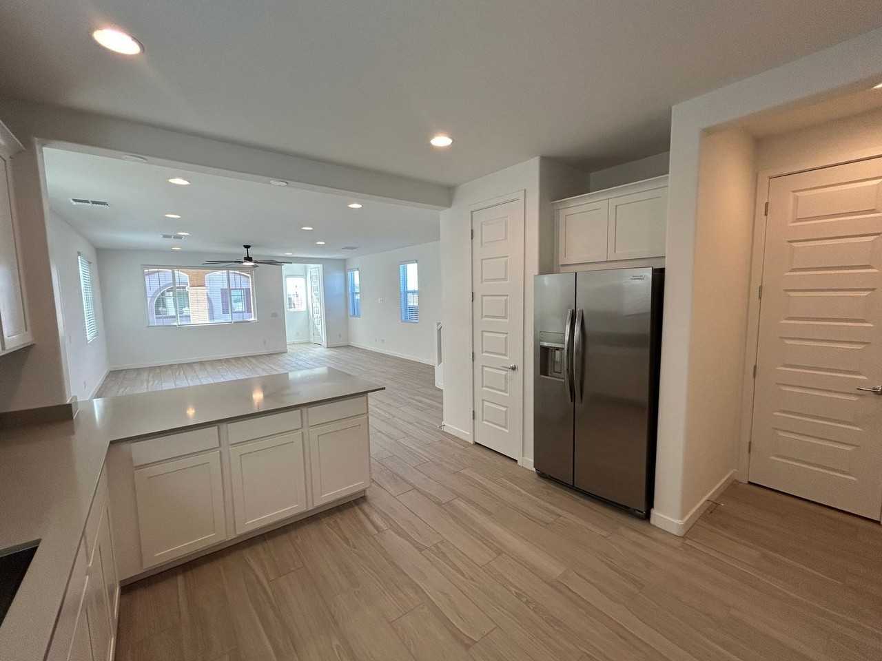 2942 N 98th Ln - Photo 6 of 26