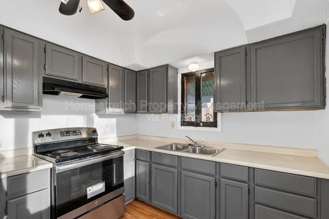 7160 Beulah Ave - Photo 3 of 24