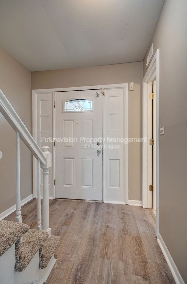 304 Walnut Cir - Photo 4 of 27