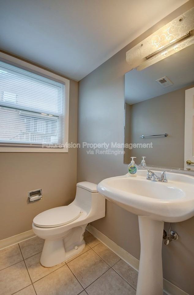 304 Walnut Cir - Photo 5 of 27