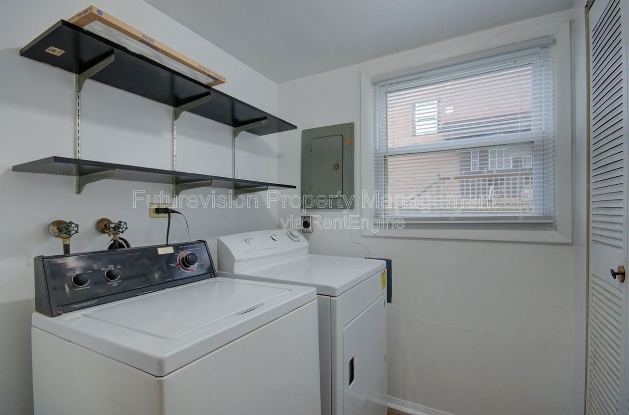 304 Walnut Cir - Photo 7 of 27