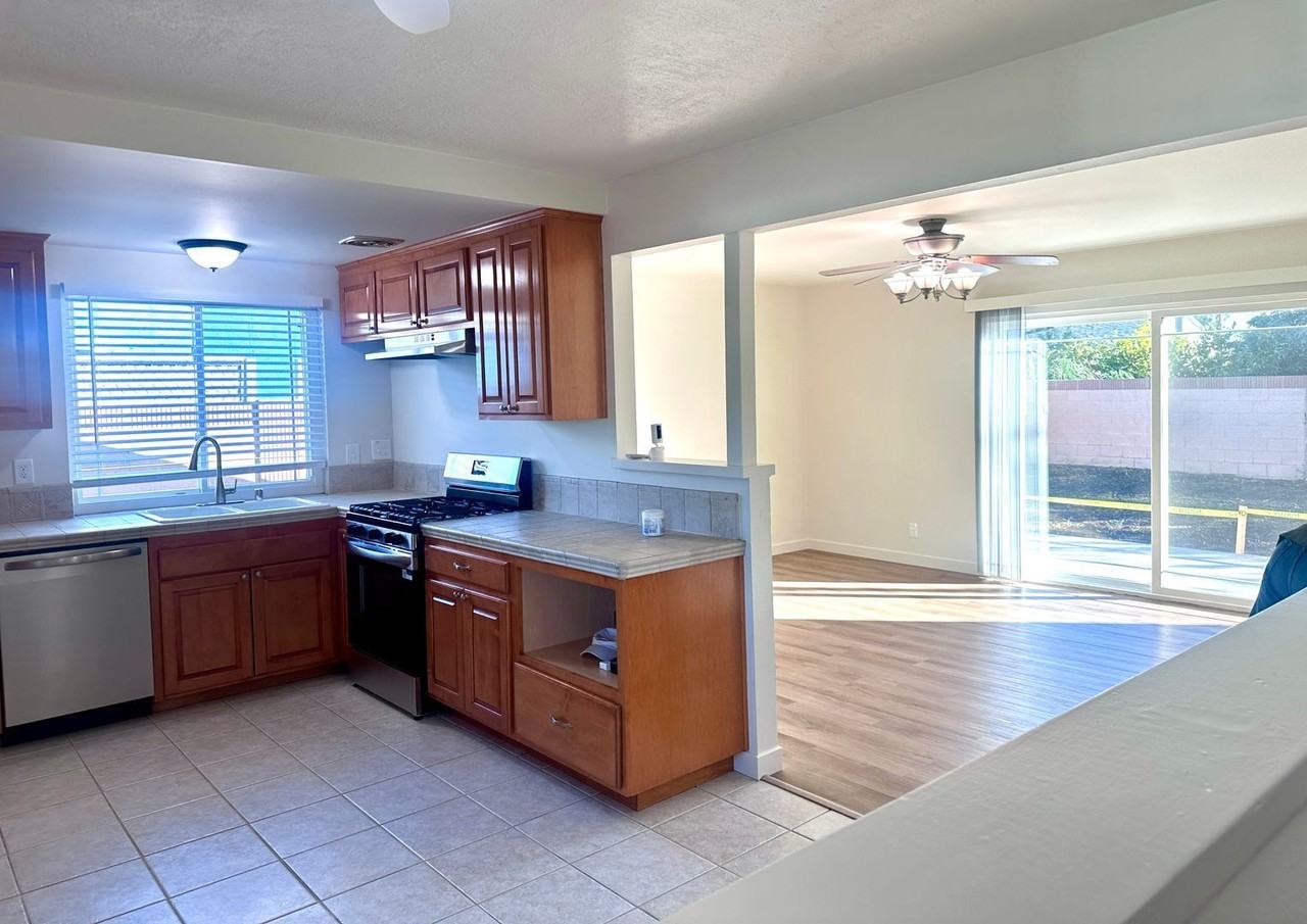 20334 Callaway Ave - Photo 5 of 15