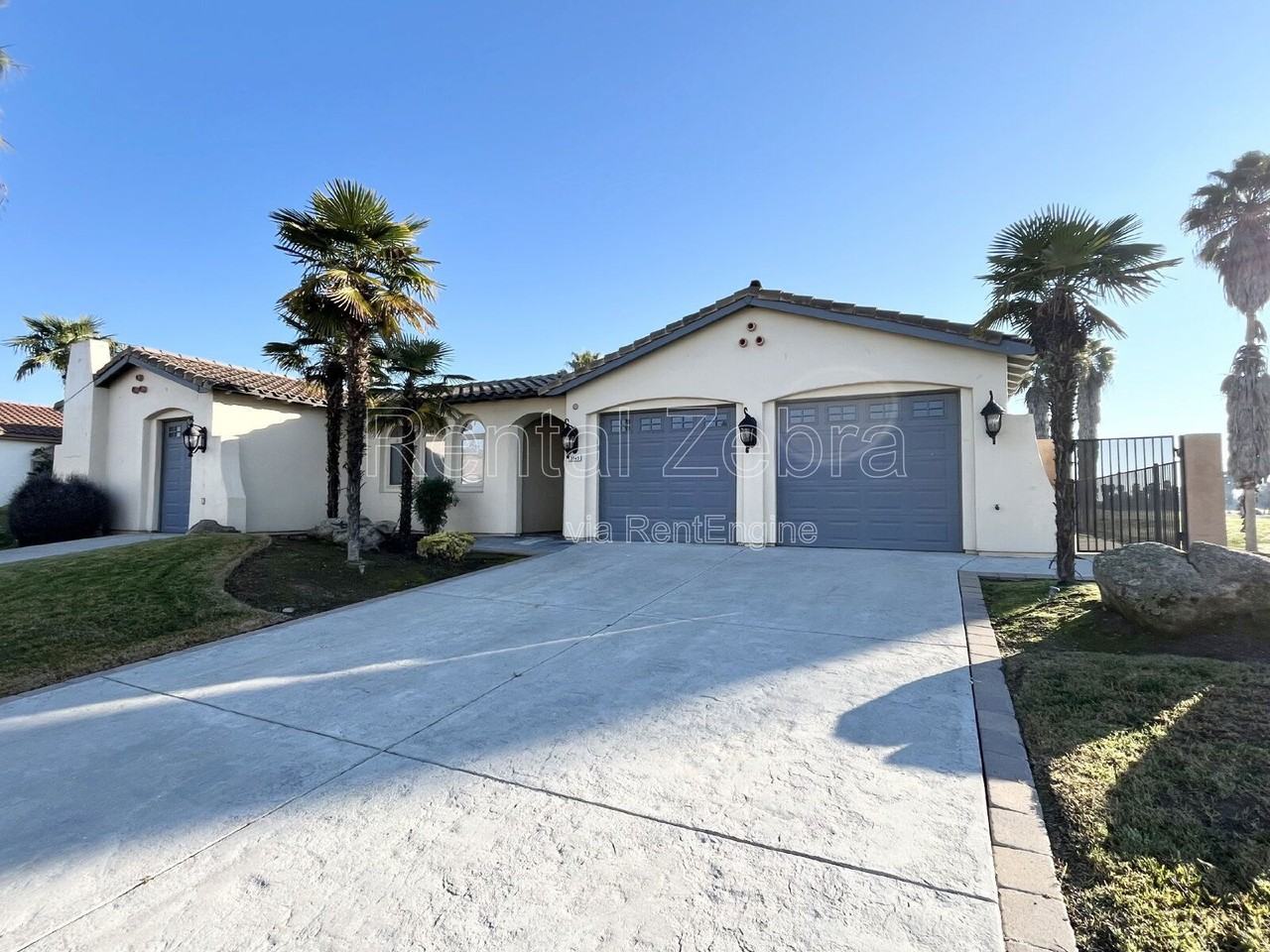 13045 Ridgewood Way - Photo 3 of 35