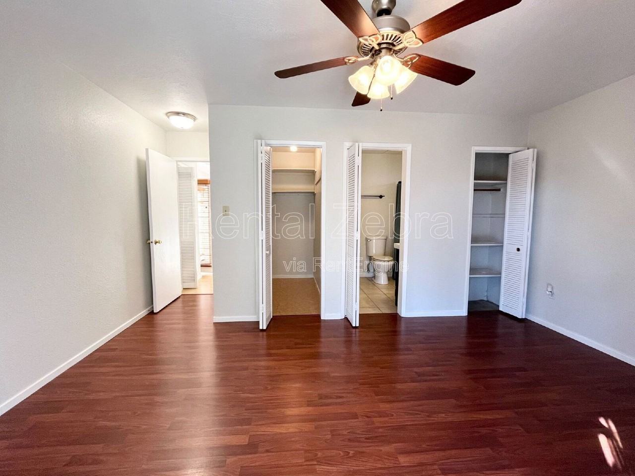 687 Vallie Ct - Photo 4 of 18