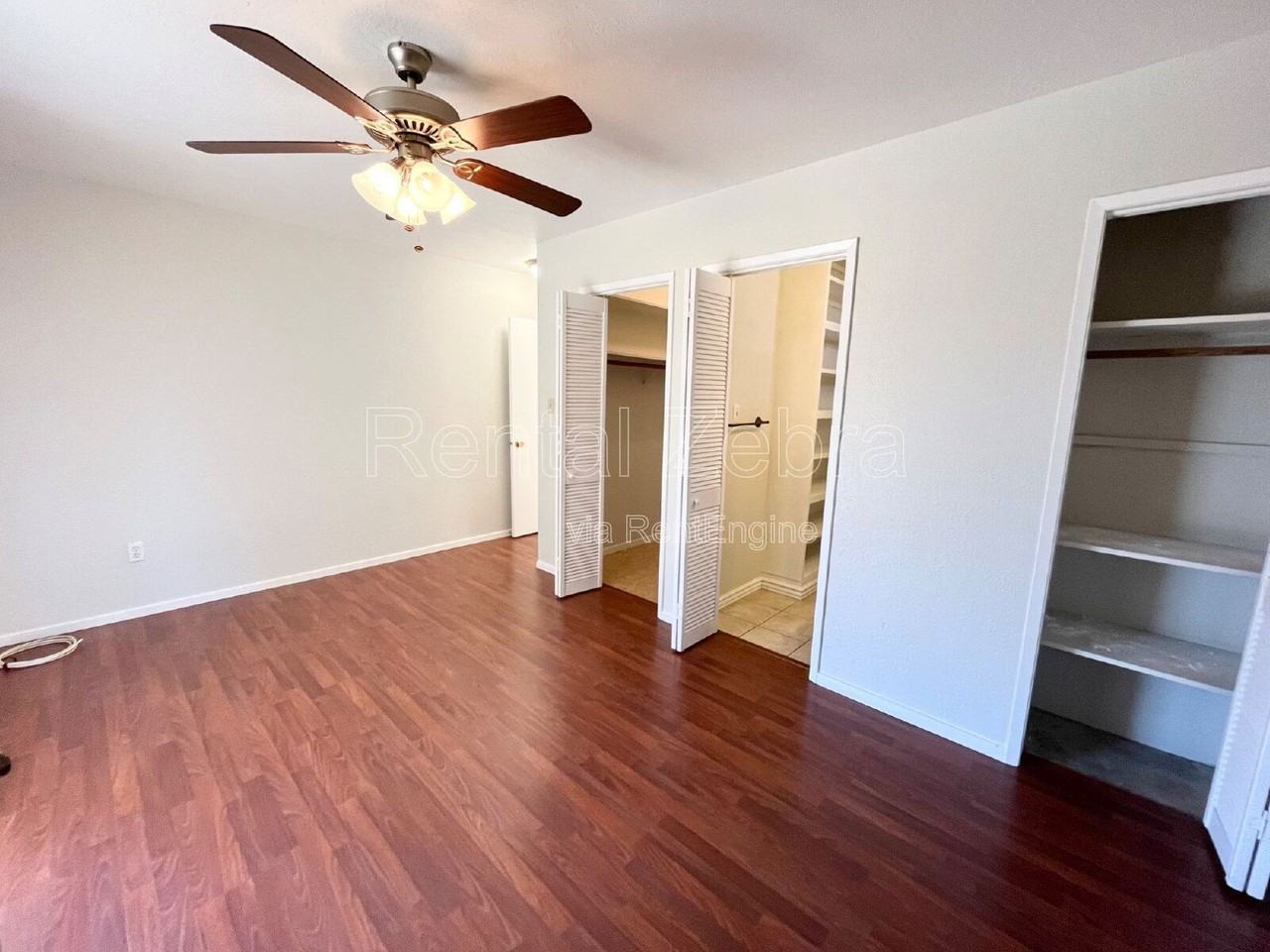 687 Vallie Ct - Photo 5 of 18