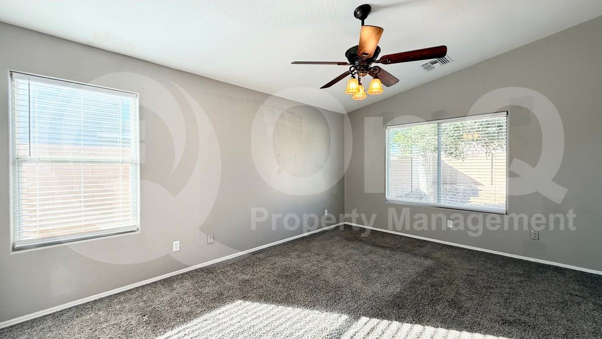 15242 N 174th Dr - Photo 6 of 17