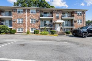 featured image of 1 County St #3