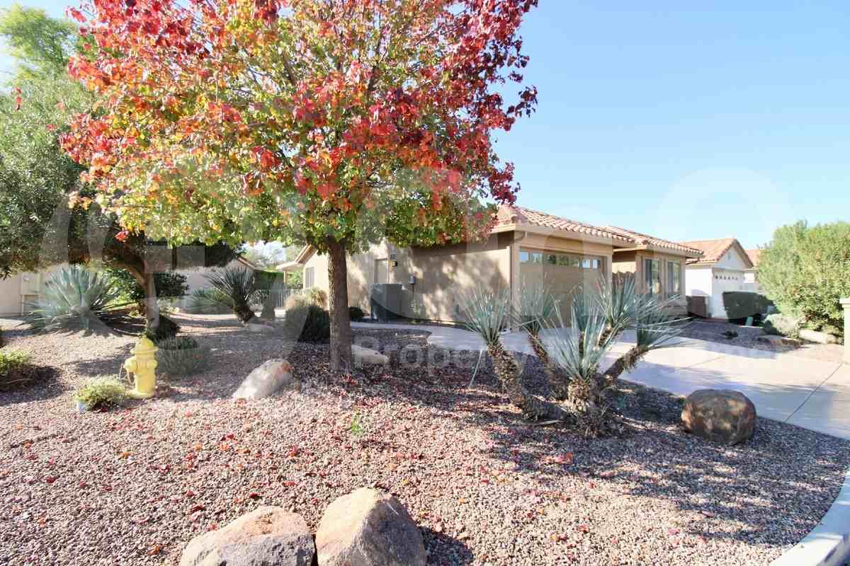 8941 E Minnesota Ave - Photo 3 of 33